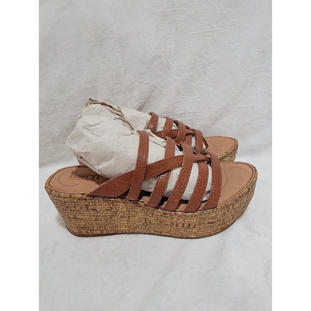 Born Thong Strappy Wedge Heel Sandals Tan Sz 7 MINT CONDITION! - Picture 4 of 9